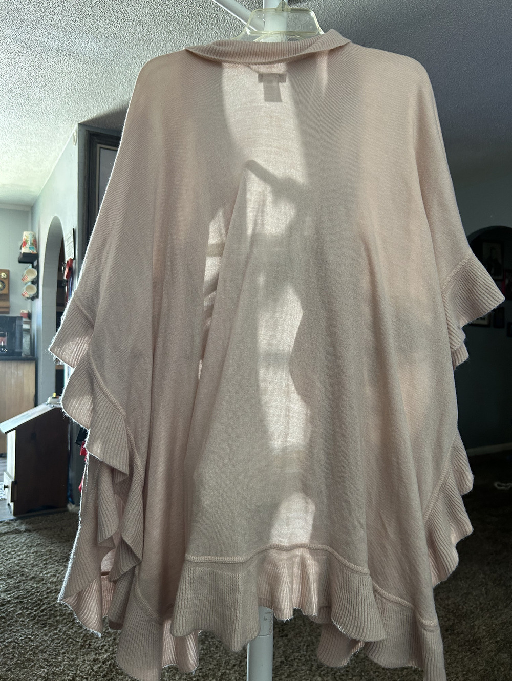 Nordstrom Rack One Size Light Pink Ruffled Knit Poncho - Picture 2 of 3